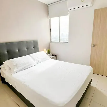 Apartamento 3 Con Piscina Cerca De Playas De